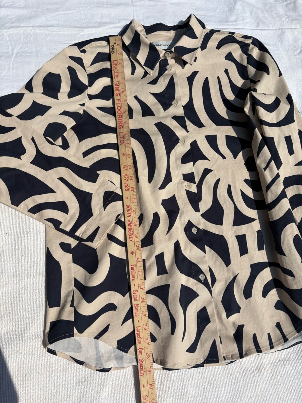 Marimekko Black and Cream Josat Joonas Graphic Button-Up Shirt - Picture 4 of 7